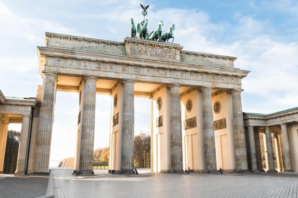 Holiday 33 Apartment K Next To Alexanderplatz برلين المظهر الخارجي الصورة