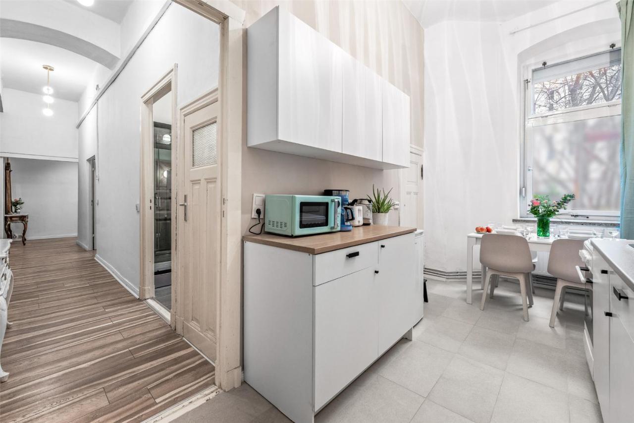 Holiday 33 Apartment K Next To Alexanderplatz برلين المظهر الخارجي الصورة